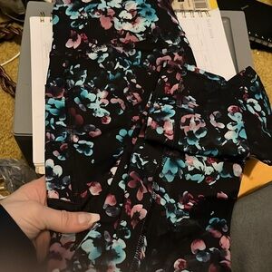 Floral leggings, new, small